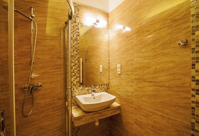 デラックスルーム, Tatarscy   Energylandia