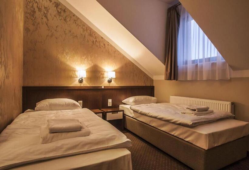 コンフォートルーム, Tatarscy   Energylandia