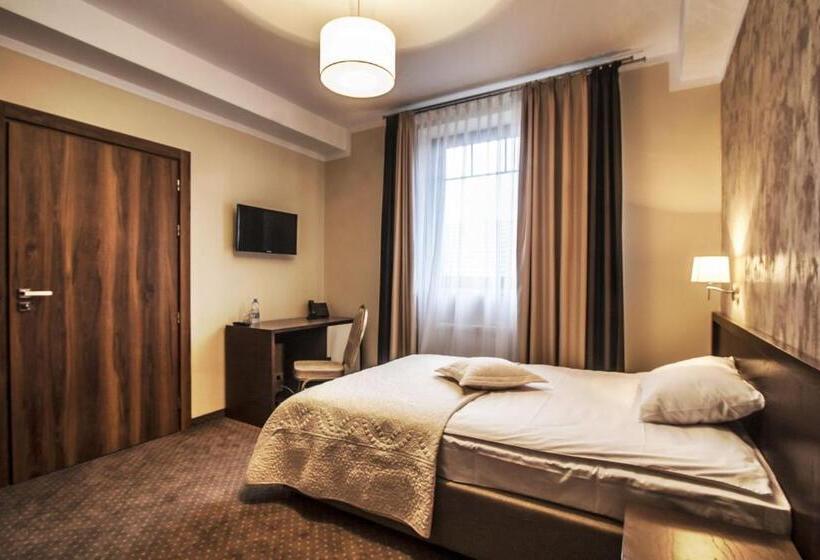 スタンダードシングルルーム, Tatarscy   Energylandia