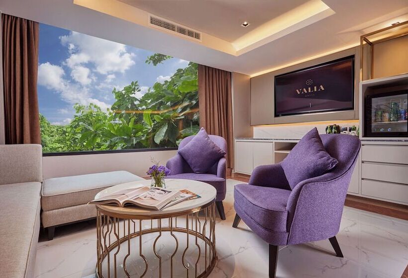 سوییت خانوادگی, Valia Hotel Bangkok