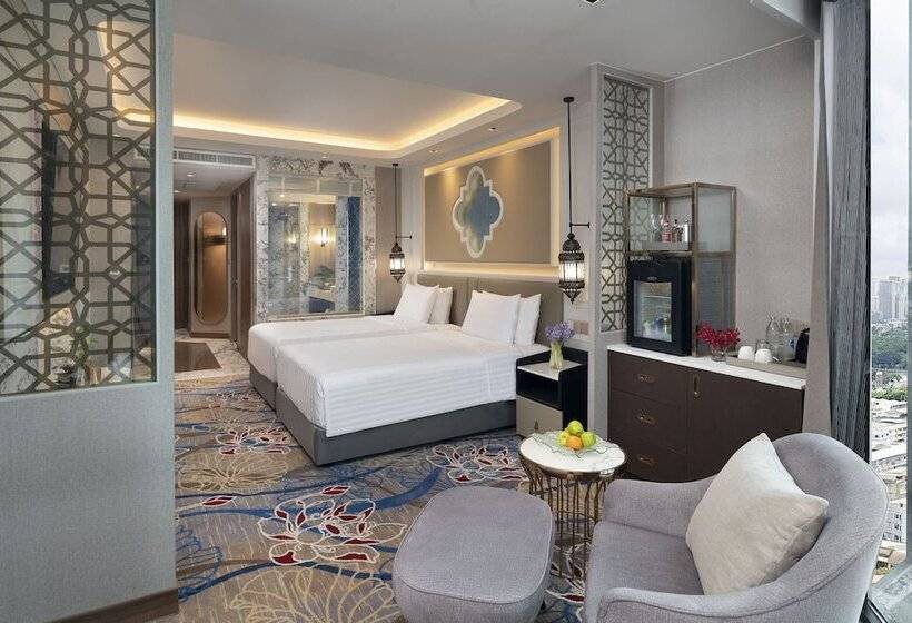 سوییت لوکس, Valia Hotel Bangkok