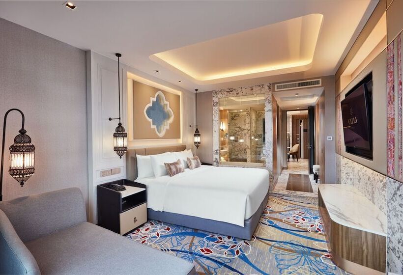 سوییت جونیور کلاب, Valia Hotel Bangkok