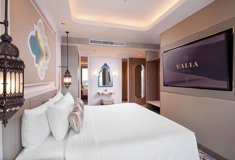سوییت اجرایی, Valia Hotel Bangkok