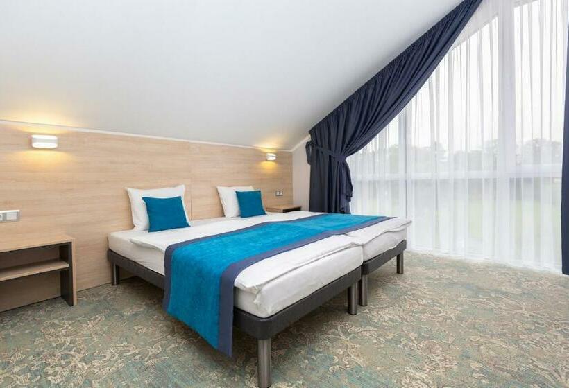 Номер Стандарт, Vela