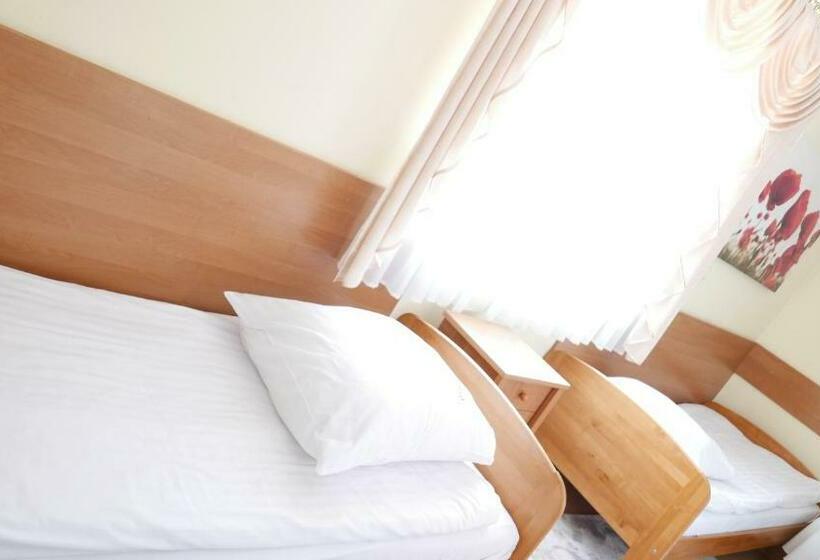 スタンダードルーム, Motel Za Miedzą