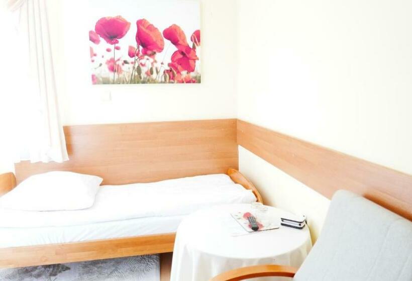 スタンダードルーム, Motel Za Miedzą