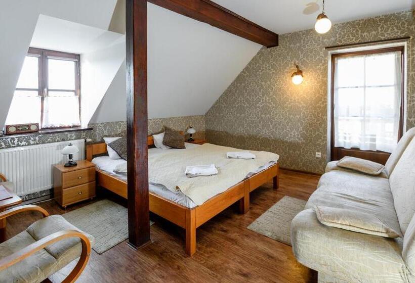 اتاق خانوادگی, Pensjonat Pod Wietrzną Górą