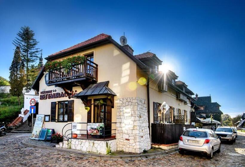 اتاق خانوادگی, Pensjonat Pod Wietrzną Górą