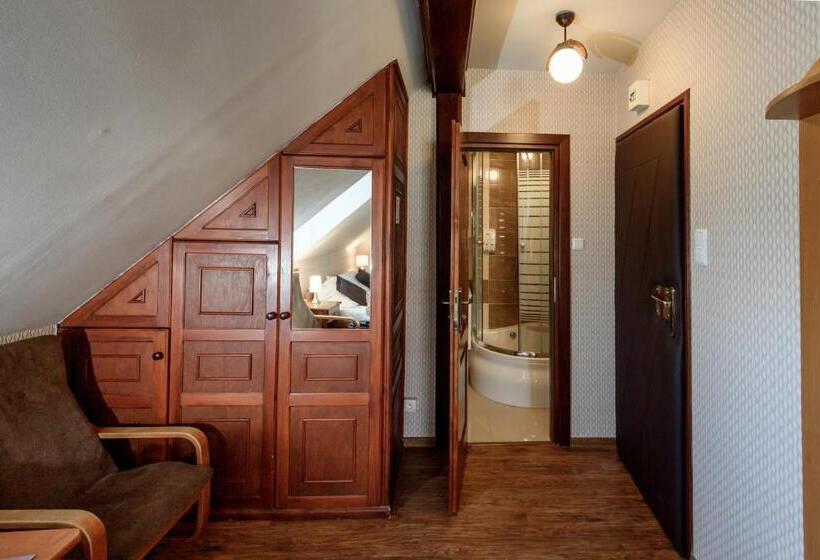 اتاق استاندارد سه نفره, Pensjonat Pod Wietrzną Górą