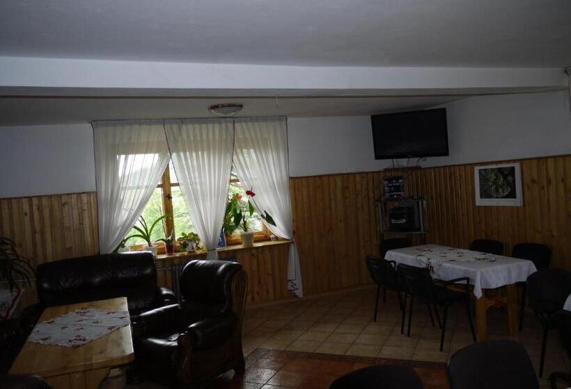 اتاق استاندارد سه نفره, Dom Wczasowy Jesionkówka