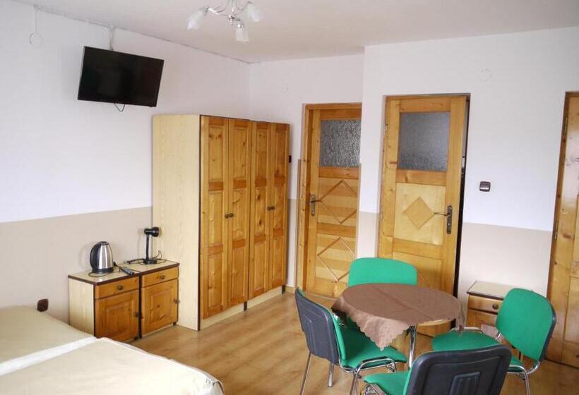 اتاق استاندارد چهار تخته, Dom Wczasowy Jesionkówka