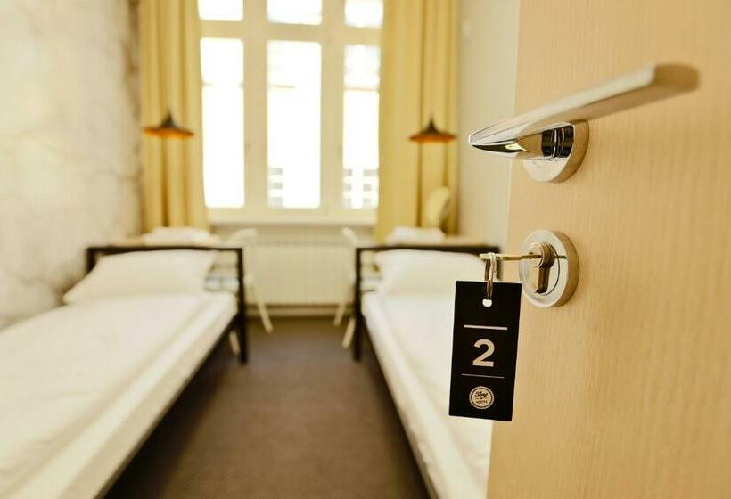 اتاق استاندارد با سرویس بهداشتی مشترک, Sleep In Hostel & Apartments Stary Rynek