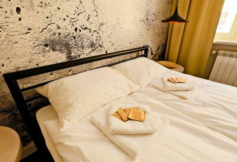 اتاق استاندارد با سرویس بهداشتی مشترک, Sleep In Hostel & Apartments Stary Rynek
