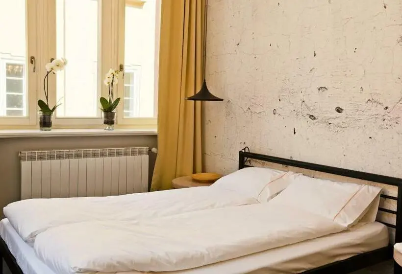 バス共有のスタンダードルーム, Sleep In Hostel & Apartments Stary Rynek