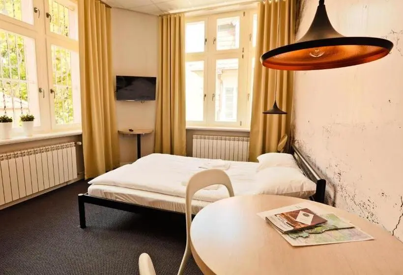 バスルーム共有のトリプルスタンダード, Sleep In Hostel & Apartments Stary Rynek