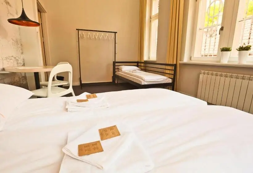 バスルーム共有のトリプルスタンダード, Sleep In Hostel & Apartments Stary Rynek