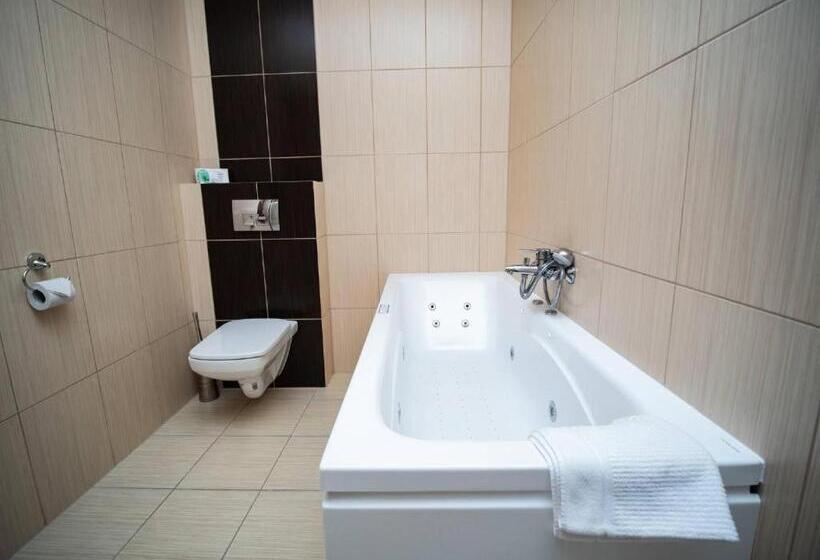 スーペリアトリプルルーム, Villa Wernera Hotel & Spa