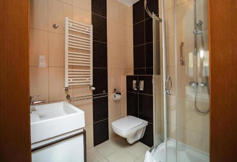Трехместный Номер Комфорт, Villa Wernera Hotel & Spa