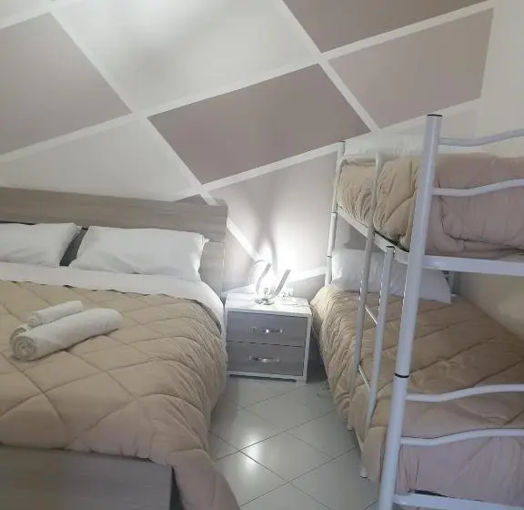 اتاق استاندارد چهار تخته, B&b Pompeii Luxury
