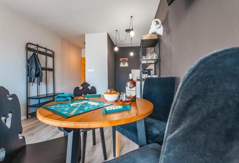 דירת חדר, Bystry Comfort