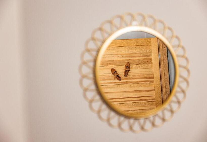 דירת שני חדרים, Bystry Comfort