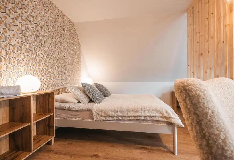 Standard Neljän Hengen Huone, Bystry Comfort
