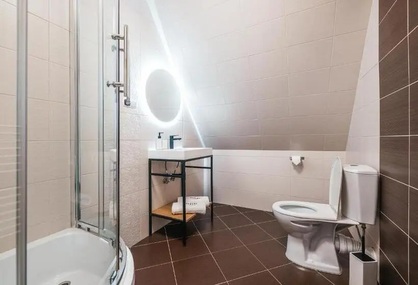 Standard Neljän Hengen Huone, Bystry Comfort