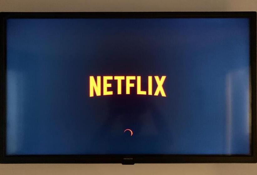 デラックスルーム, Pila & Bed Montpellier Centre Corum Comédie Chambre Calme Climatisée Quiet Air Conditioned Room