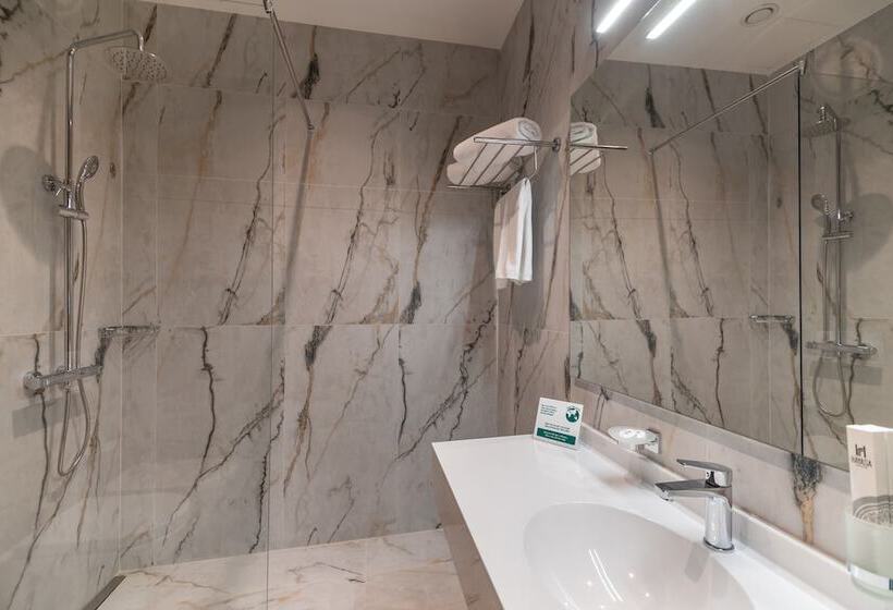 수피리어 룸, Hayasa Hotel Yerevan