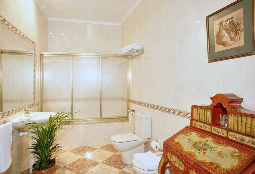 اتاق لوکس با بالکن, Casa Delmonte   Turismo De Interior