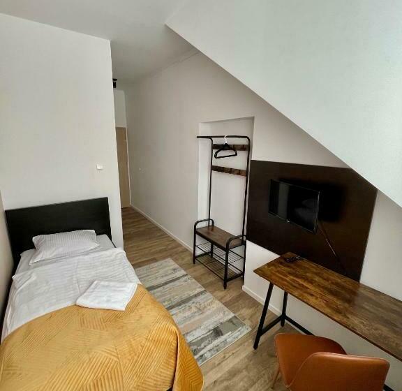 חדר סטנדרט יחיד, Zajazd Europa