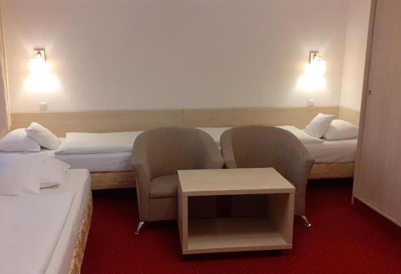 اتاق استاندارد چهار تخته, Willa Ambra