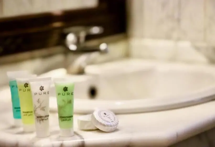 اتاق استاندارد یک نفره, The Rn Hotels