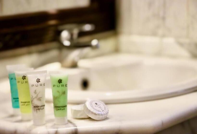 اتاق استاندارد, The Rn Hotels