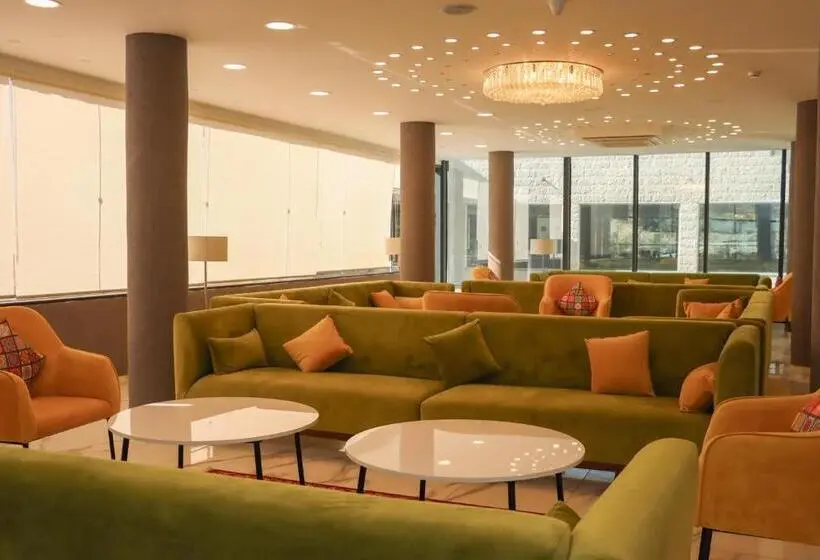 اتاق لوکس, The Rn Hotels