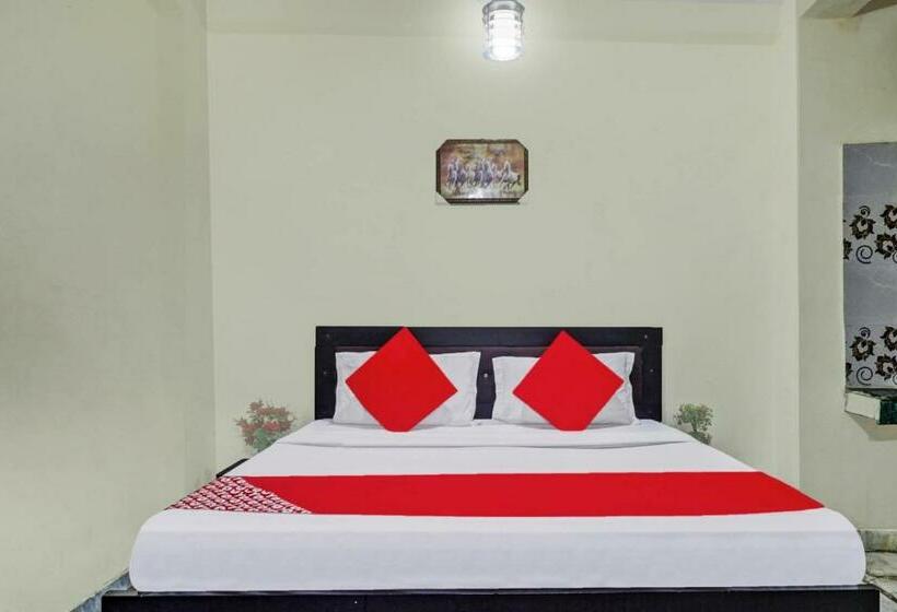 Quarto Triplo Clássico, Flagship  Moonshine Inn