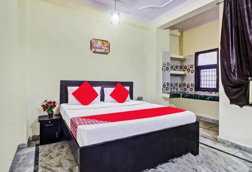 Quarto Triplo Clássico, Flagship  Moonshine Inn