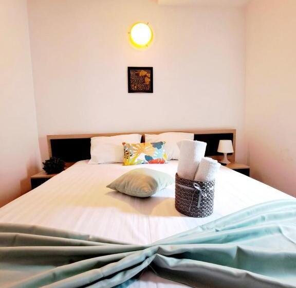 Ekonomiskt Rum, Veronica