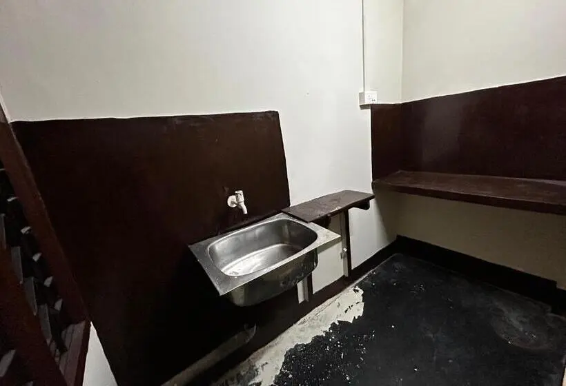 اتاق استاندارد, Munin S Guest House