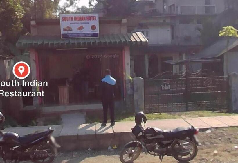 חדר דחוקס עם מיטת קינג, Munin S Guest House