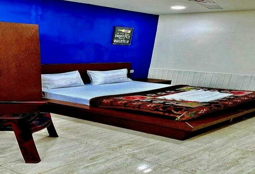 Pokój Trzyosobowy Klasyczny, Oyo 80774c Yaduvanshi Inn