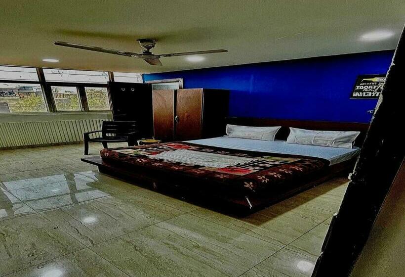 Pokój Trzyosobowy Klasyczny, Oyo 80774c Yaduvanshi Inn