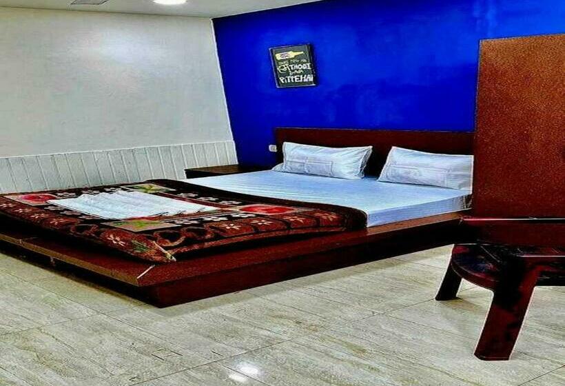 Pokój Deluxe Trzyosobowy, Oyo 80774c Yaduvanshi Inn