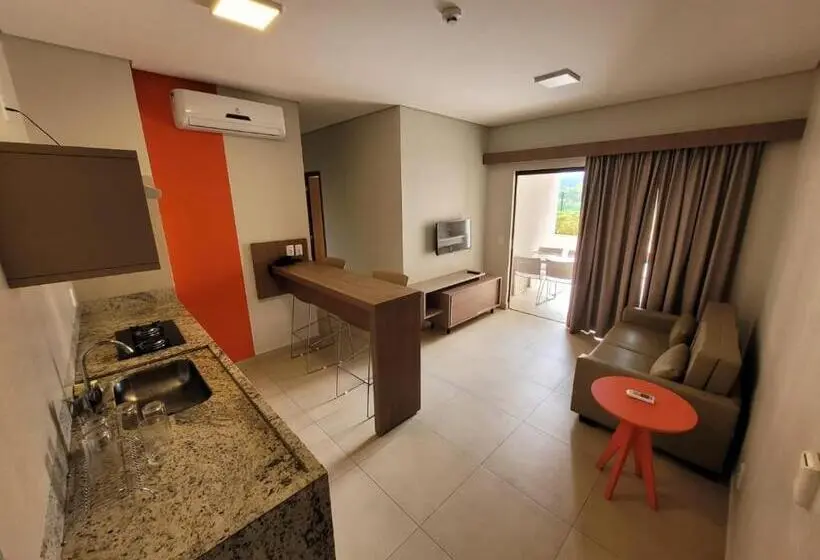 Huoneisto 1 Makuuhuone Pohjakerros, Apartamento 2 Quartos No Alta Vista Thermas Resort