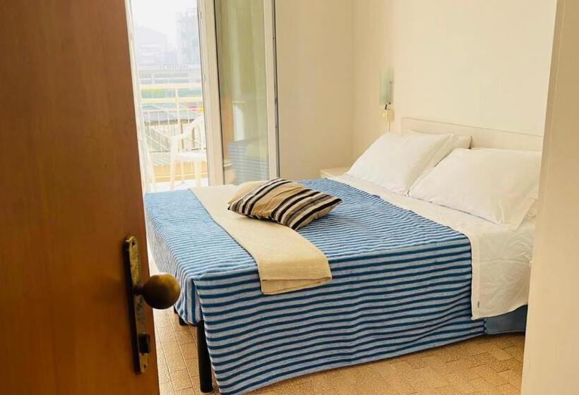 Habitación Estándar, Lima