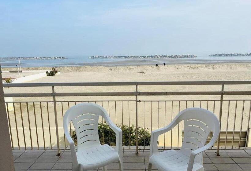 Habitación Deluxe, Lima