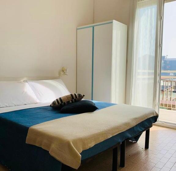 Habitación Familiar, Lima