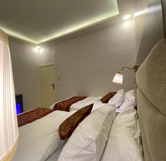 اتاق استاندارد سه نفره, Petra Oleander