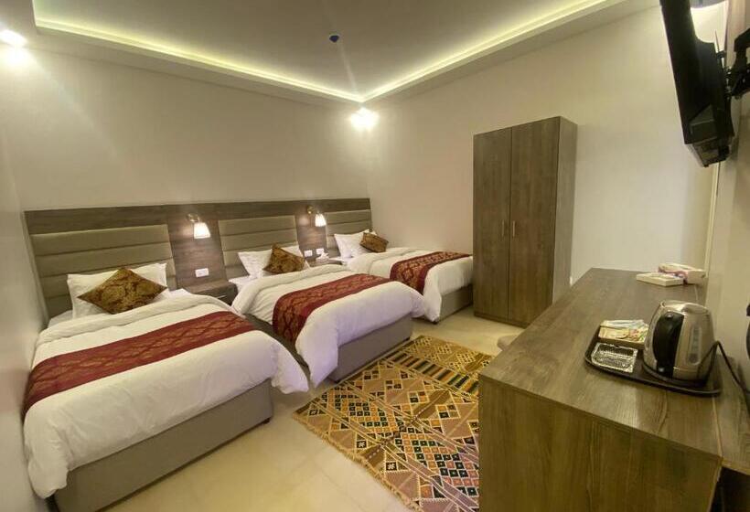 اتاق استاندارد سه نفره, Petra Oleander