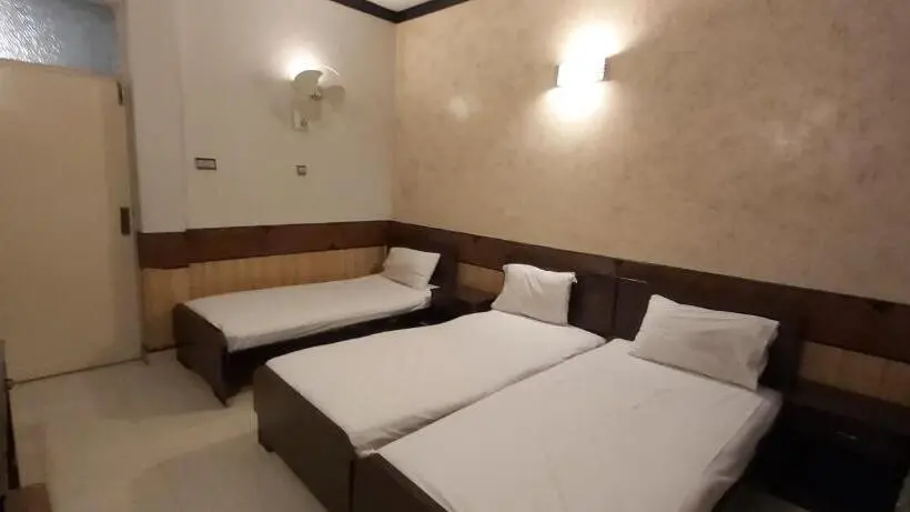 اتاق استاندارد سه نفره, Mount Heaven Hotel Murree